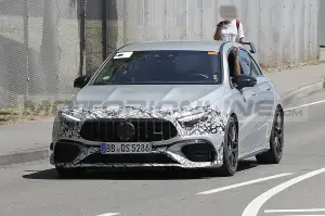 Mercedes-AMG A 45 2023 - Foto Spia 19-07-2022 - 9