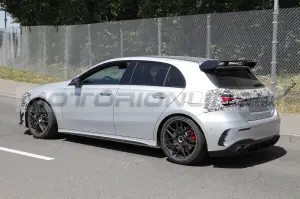 Mercedes-AMG A 45 2023 - Foto Spia 19-07-2022 - 13