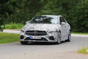 Mercedes-AMG A35 Sedan foto spia 21 giugno 2018