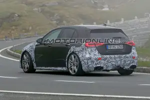 Mercedes-AMG A45 foto spia 20 giugno 2018 - 7