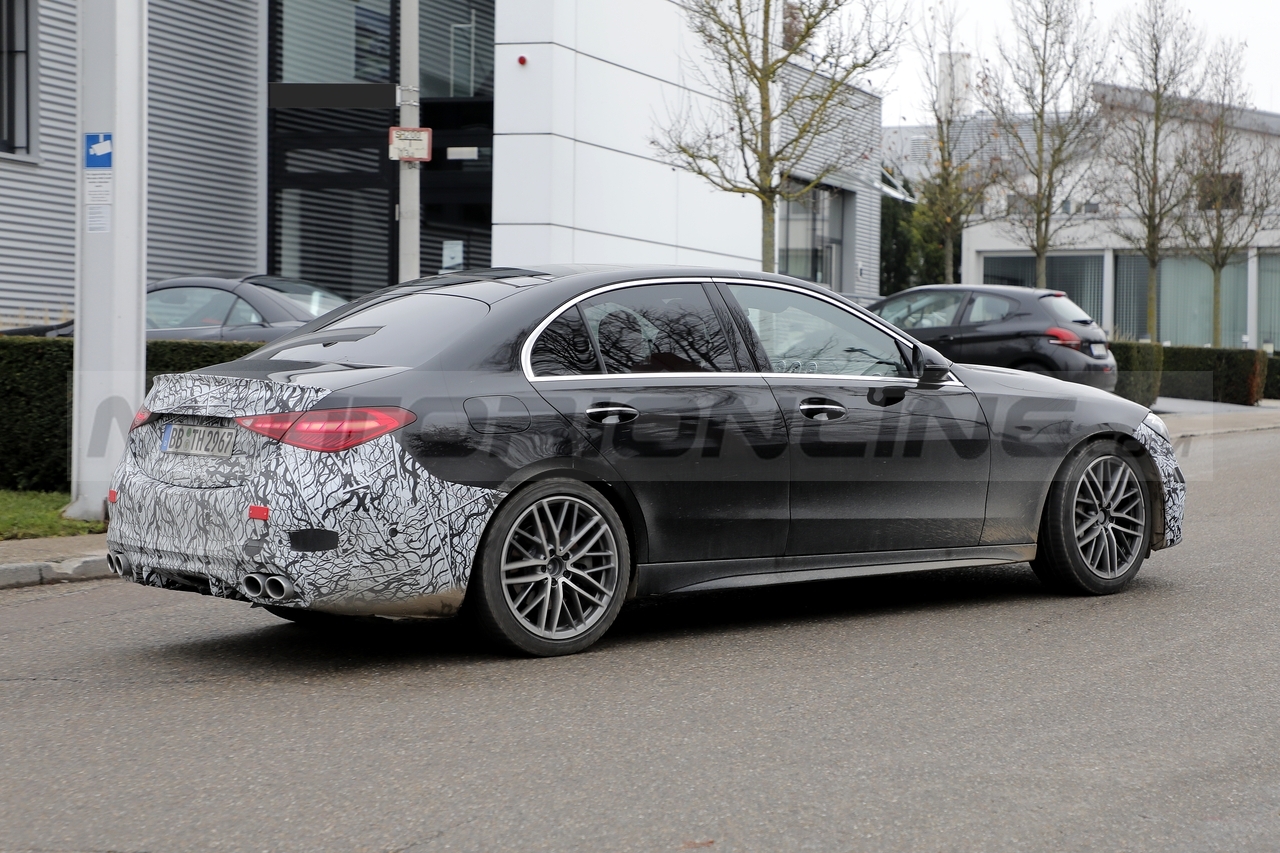 Mercedes-AMG C 43 2023 - Foto Spia 16-12-2021