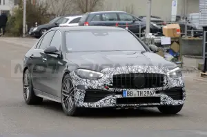 Mercedes-AMG C 43 2023 - Foto Spia 16-12-2021