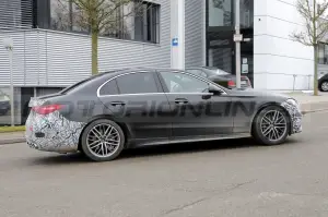 Mercedes-AMG C 43 2023 - Foto Spia 16-12-2021 - 9