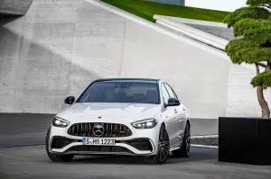 Mercedes-AMG C 43 2023 - Foto