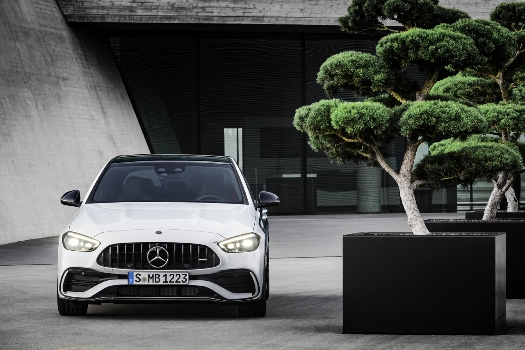 Mercedes-AMG C 43 2023 - Foto - 51
