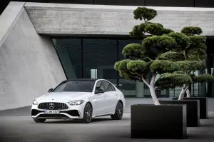 Mercedes-AMG C 43 2023 - Foto