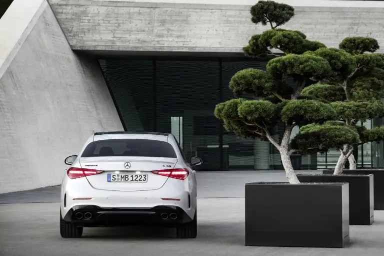 Mercedes-AMG C 43 2023 - Foto - 52