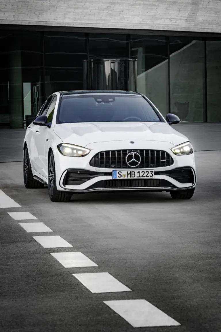 Mercedes-AMG C 43 2023 - Foto - 58