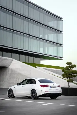 Mercedes-AMG C 43 2023 - Foto
