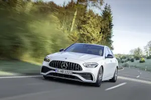 Mercedes-AMG C 43 2023 - Foto