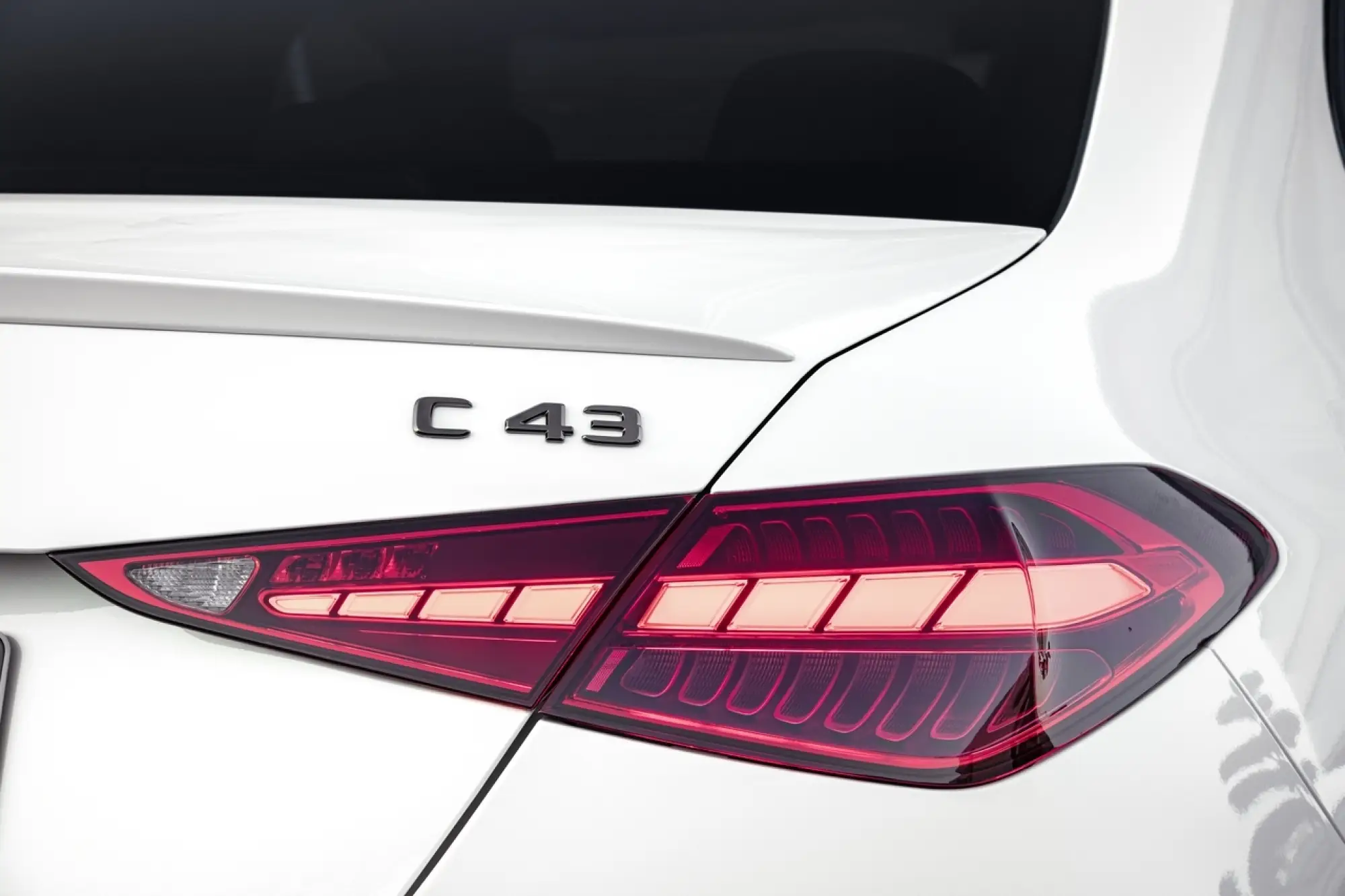 Mercedes-AMG C 43 2023 - Foto - 31