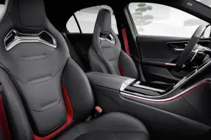 Mercedes-AMG C 43 2023 - Foto