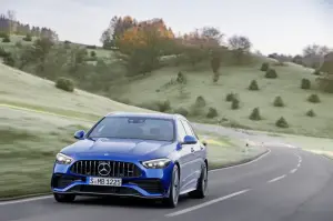 Mercedes-AMG C 43 2023 - Foto