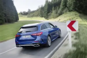Mercedes-AMG C 43 2023 - Foto