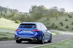 Mercedes-AMG C 43 2023 - Foto