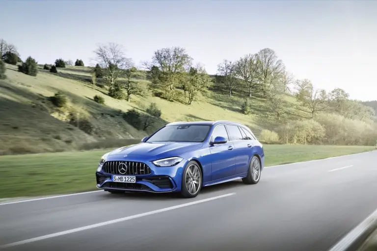 Mercedes-AMG C 43 2023 - Foto - 23