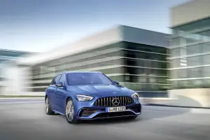 Mercedes-AMG C 43 2023 - Foto