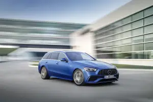 Mercedes-AMG C 43 2023 - Foto