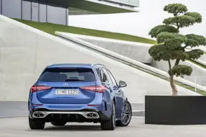 Mercedes-AMG C 43 2023 - Foto