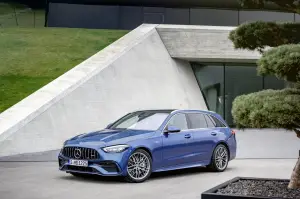 Mercedes-AMG C 43 2023 - Foto