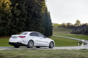Mercedes-AMG C 43 2023 - Foto