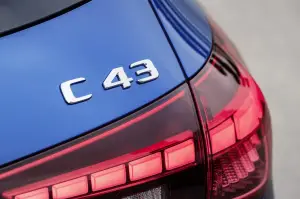 Mercedes-AMG C 43 2023 - Foto