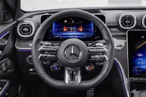 Mercedes-AMG C 43 2023 - Foto