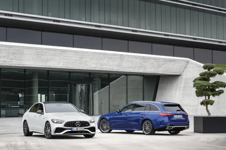 Mercedes-AMG C 43 2023 - Foto - 28