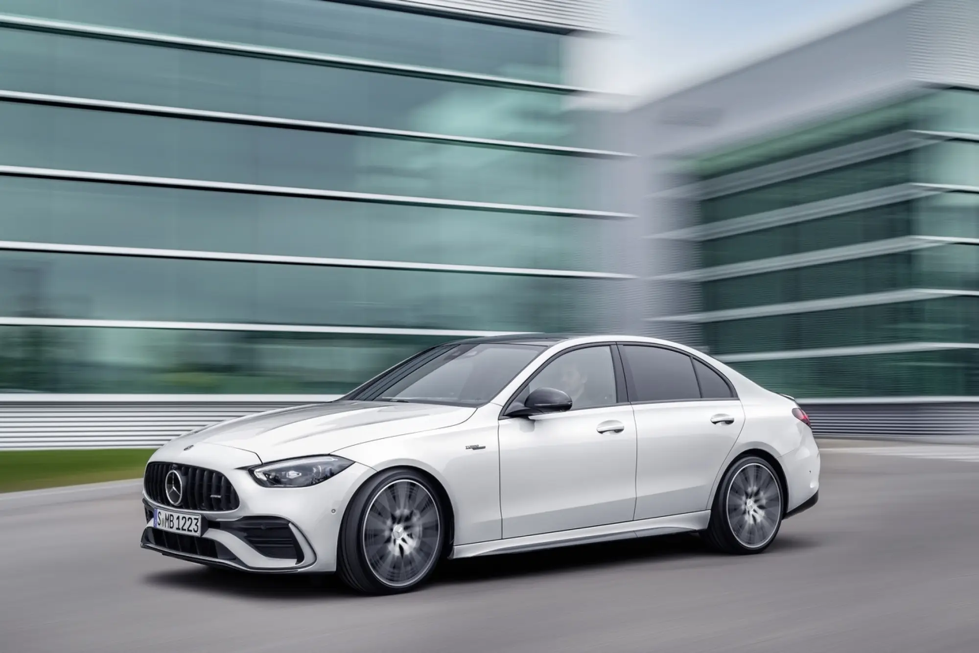 Mercedes-AMG C 43 2023 - Foto - 64