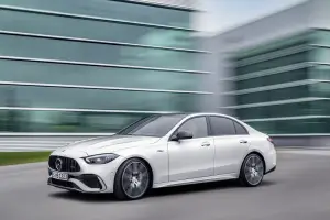 Mercedes-AMG C 43 2023 - Foto