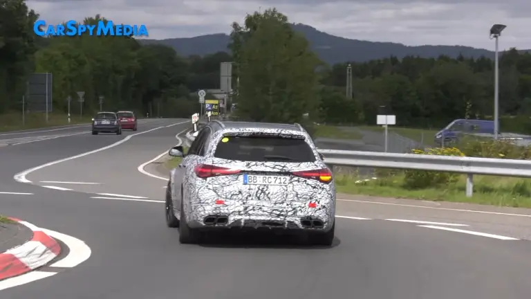 Mercedes-AMG C 63 2023 - Foto spia Car Spy Media - 6