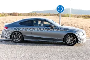 Mercedes-AMG C43 e C63 restyling foto spia 26 ottobre 2017 - 3