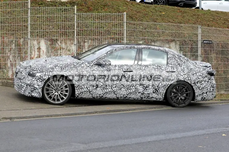 Mercedes-AMG C43 - Foto spia 29-10-2020 - 6