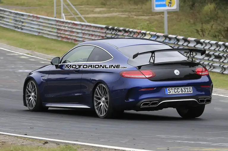 Mercedes AMG C63 R Coupè - 5