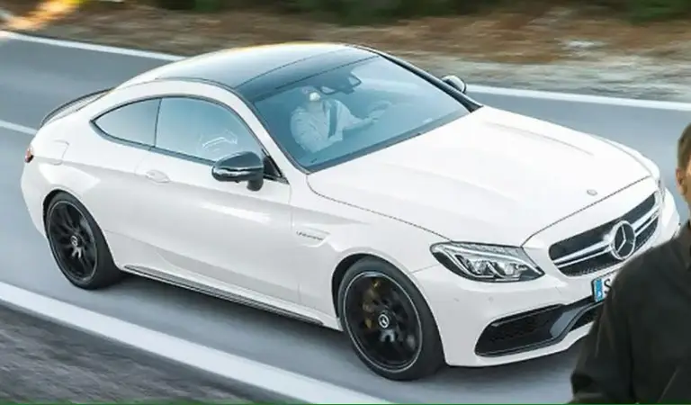 Mercedes-AMG C63 S Coupe - Prime foto online - 2