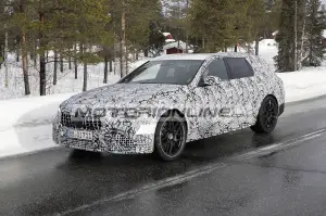 Mercedes AMG C63 wagon - Foto spia 26-2-2021