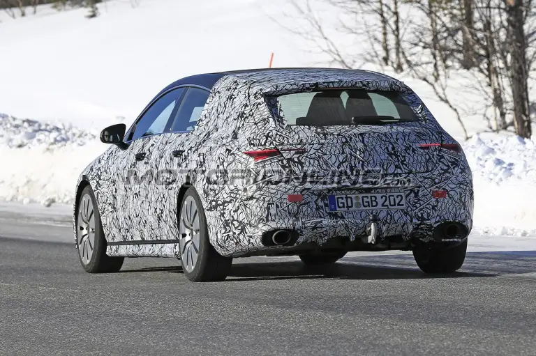 Mercedes-AMG CLA 35 Shooting Brake foto spia 19 marzo 2019 - 9