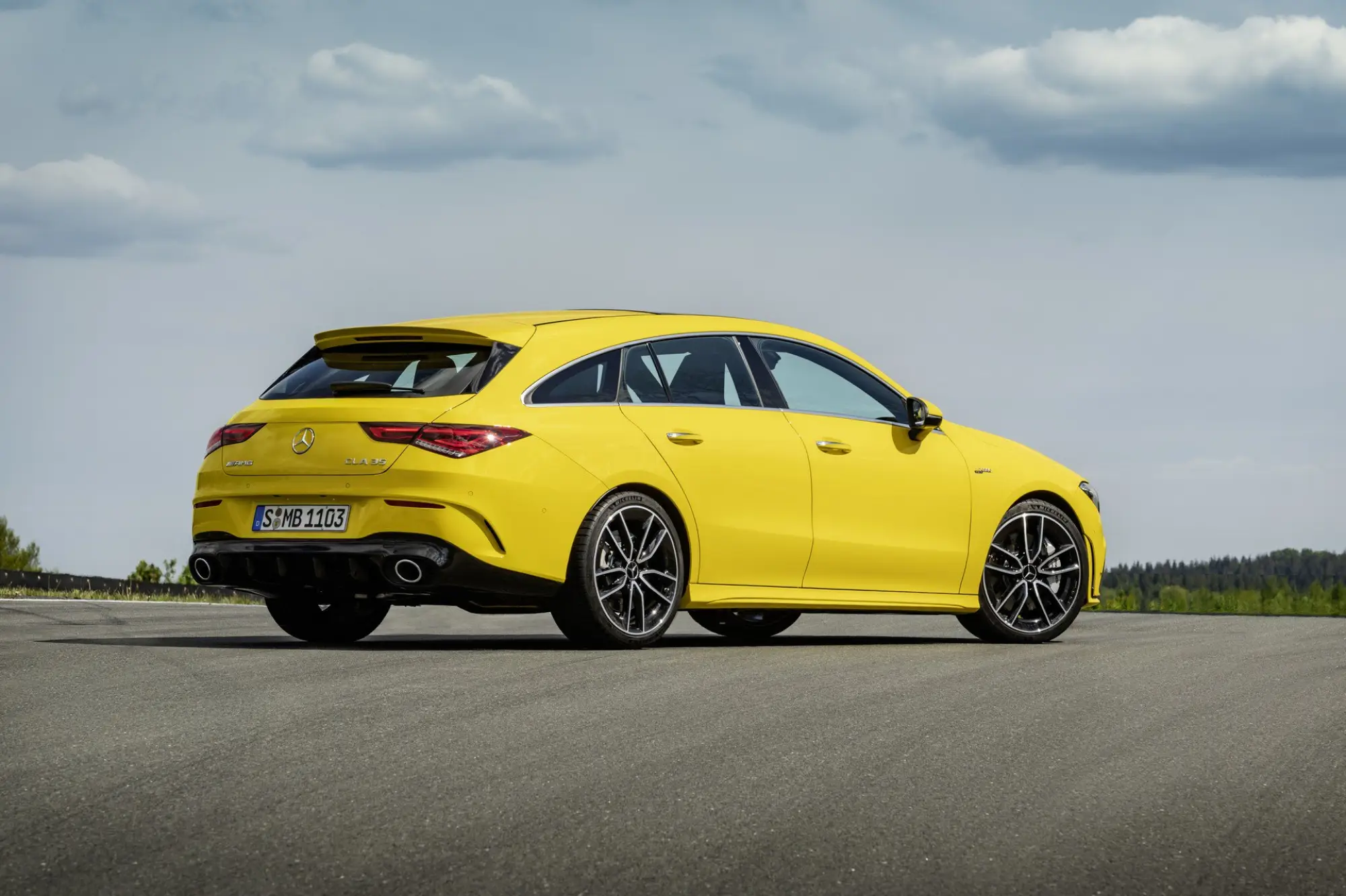 Mercedes-AMG CLA 35 Shooting Brake - 17