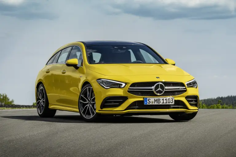 Mercedes-AMG CLA 35 Shooting Brake - 1