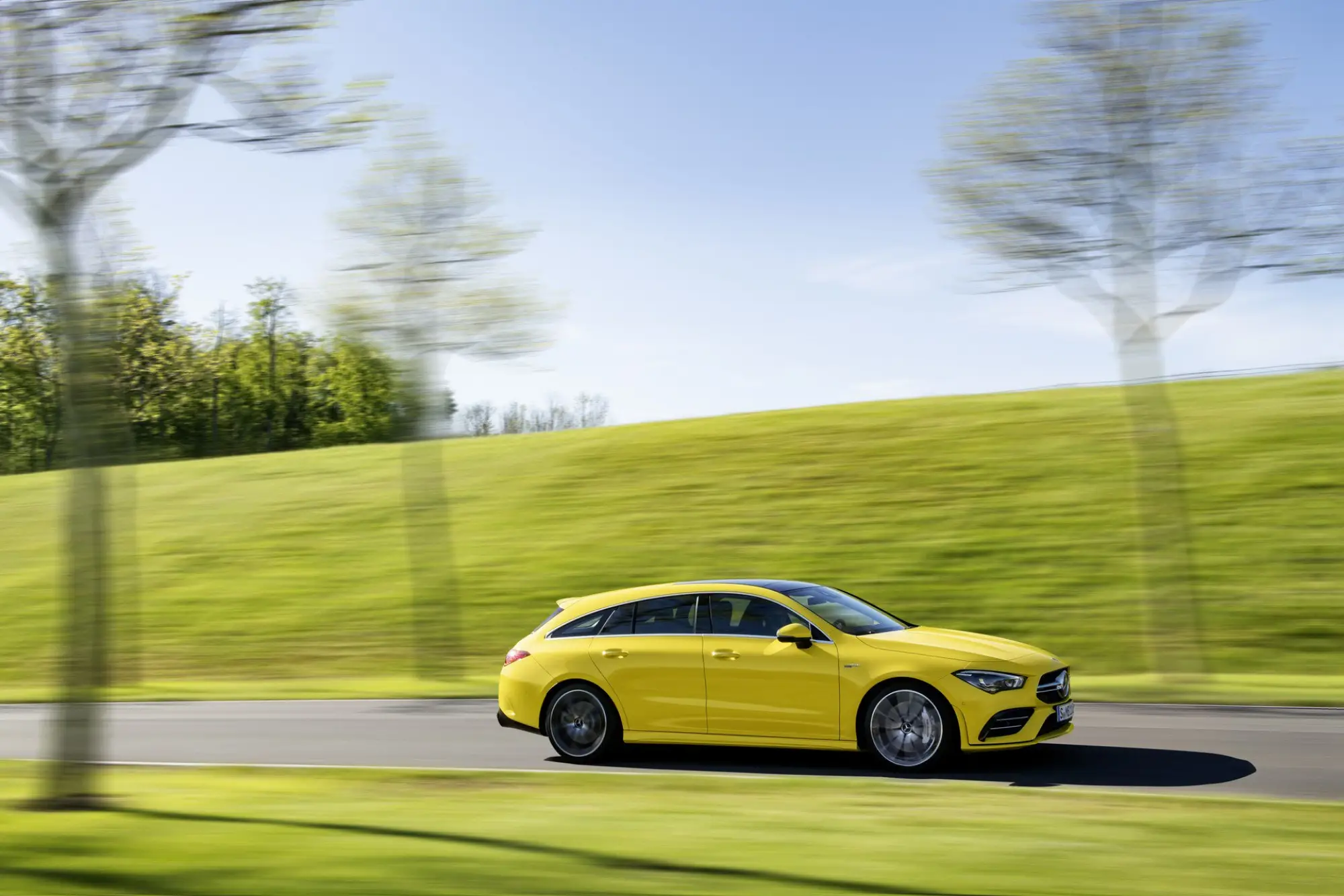 Mercedes-AMG CLA 35 Shooting Brake - 2