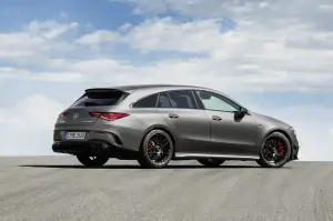 Mercedes-AMG CLA 45 Shooting Brake