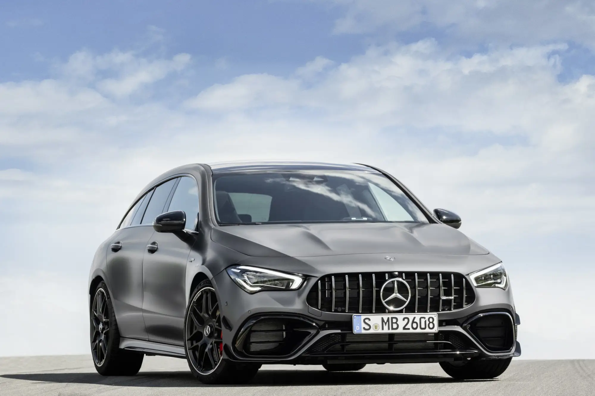 Mercedes-AMG CLA 45 Shooting Brake - 15