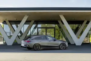 Mercedes-AMG CLA 45 Shooting Brake