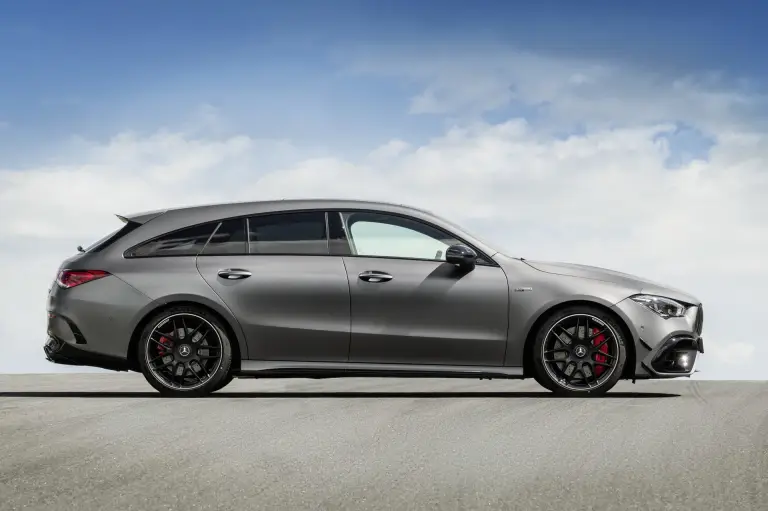 Mercedes-AMG CLA 45 Shooting Brake - 29