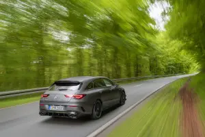 Mercedes-AMG CLA 45 Shooting Brake