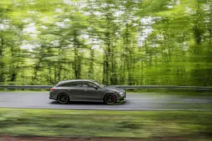 Mercedes-AMG CLA 45 Shooting Brake - 30