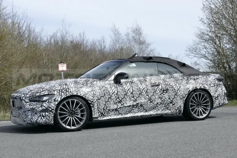 Mercedes-AMG CLE 43 2023 - Foto Spia 13-04-2022 - 15