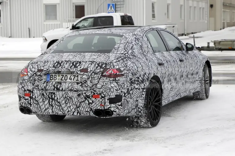 Mercedes-AMG E 53 e 2023 - Foto Spia 09-03-2022 - 4