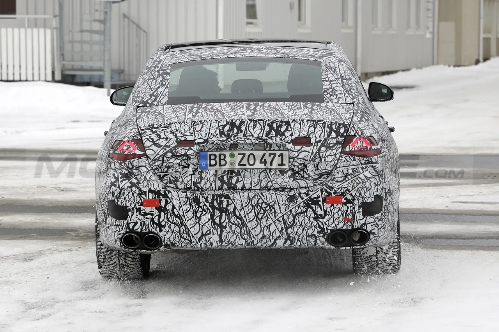 Mercedes-AMG E 53 e 2023 - Foto Spia 09-03-2022 - 22