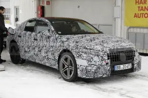 Mercedes-AMG E 53 e 2023 - Foto Spia 09-03-2022 - 12